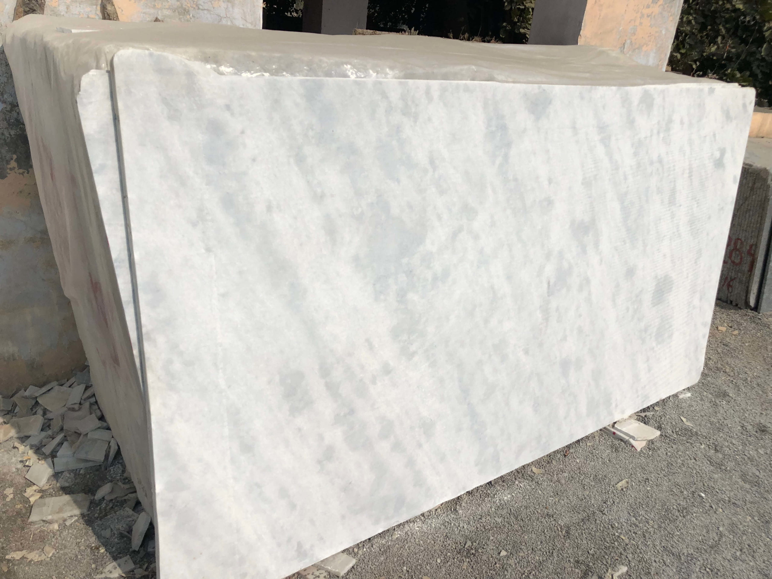 Granite-vs-marble-pros-cons